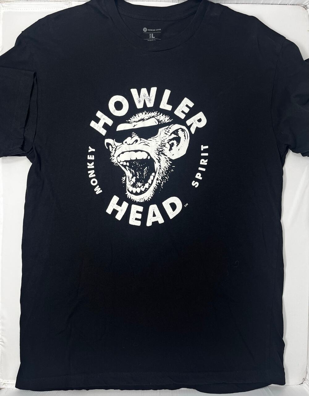Howler Head Monkey Spirit Graphic Men's Tshirt size L PreOwned in good condition